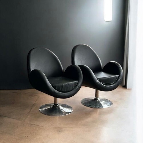 Space Age Armchairs like new, leather with metal base, black, set of 2