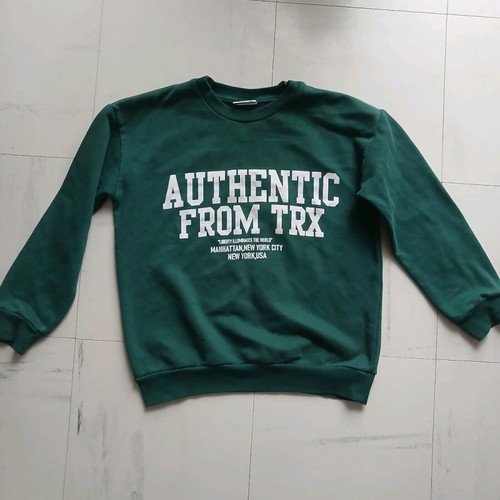 Trax green sweatshirt like new for 10 years old