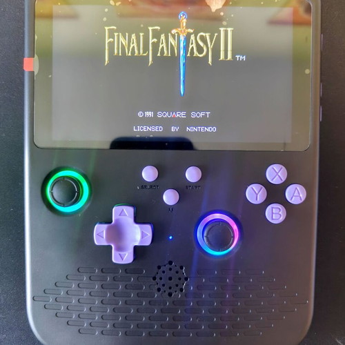 H5 Titan Console 5-inch screen, 22000 games, 34 emulators, black with purple buttons