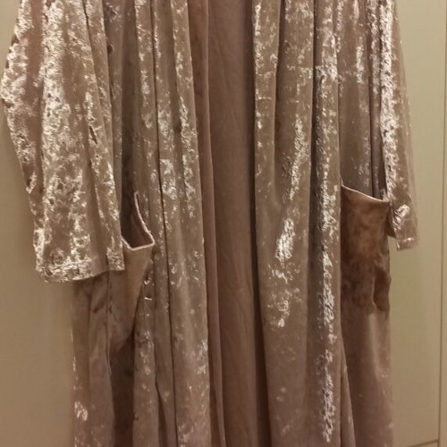 Velvet Kimono Petit Boutik one size like new, pink