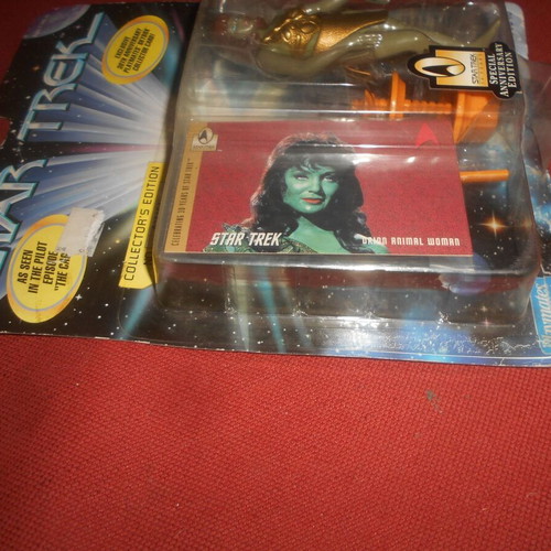 Star Trek Vina as Orion Woman 1996 like new in box
