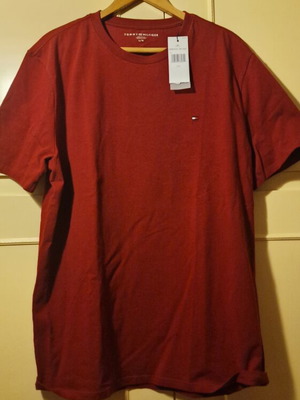 Tommy Hilfiger men's t-shirt new, size L, red