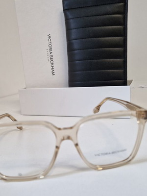 Victoria Beckham VB2669-5515250 women's eyeglass frame like new, beige