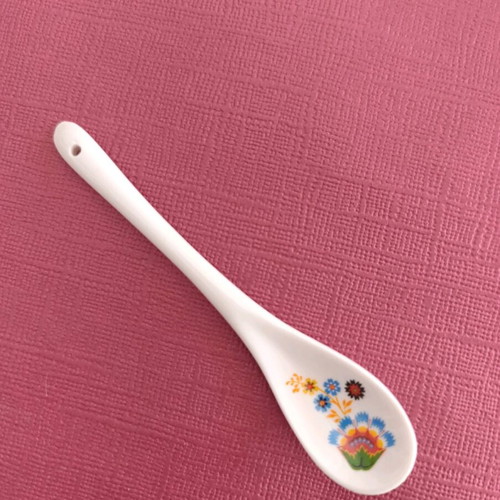 Spoon new with decorative design