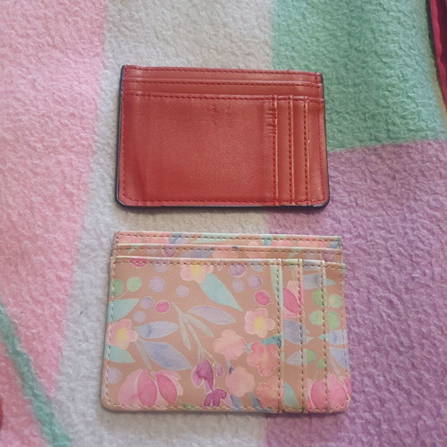 Set of wallets and cardholder used