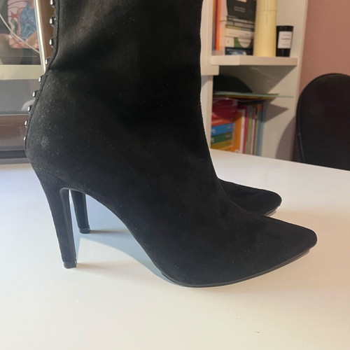Migato Suede Ankle Boots like new, size 39, black