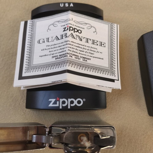 Zippo Marlboro Promo lighter "Come to where the flavor is." 2002