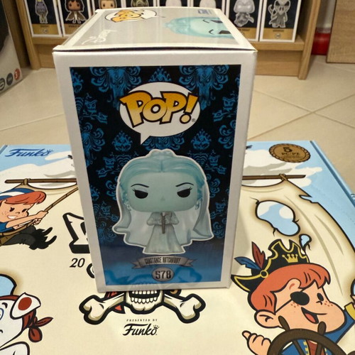 Funko POP! Disney The Haunted Mansion Constance Hatchaway (GITD) #578 like new