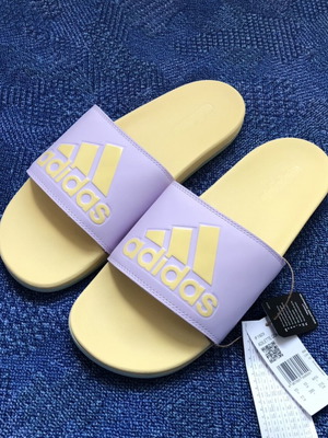 Adidas Adilette Comfort slides new, size 44