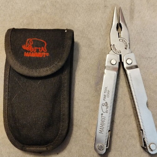 Mammut multitool used with belt pouch and bits