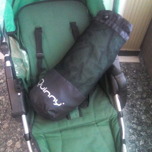 Quinny Speedy stroller like new with hood and safety features