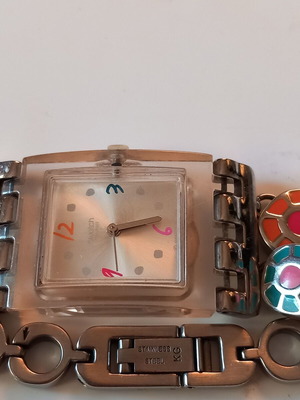Ρολόι χειρός γυναικείο Swatch μεταχειρισμένο, θέλει επισκευή μηχανισμού