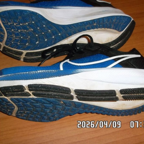 Nike Air Zoom Pegasus sneakers size 38 like new, white and blue