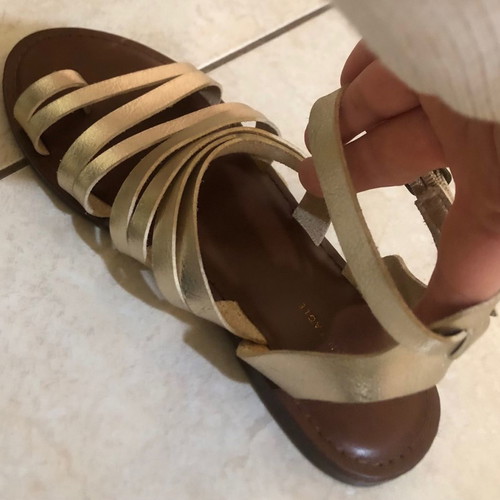 American Eagle women's sandals like new, gold, size 37