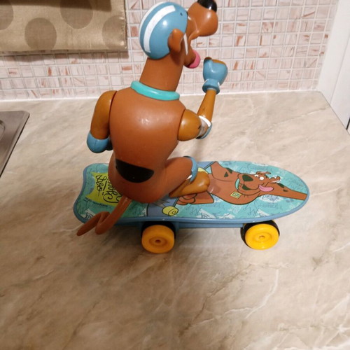 Φιγούρα Scooby Doo on skateboard σαν καινούργιο συλλεκτικό
