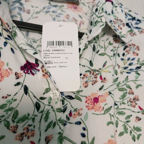 Floral shirt new, size XL, white multicolor