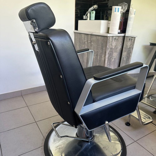 Barber chair used in very good condition