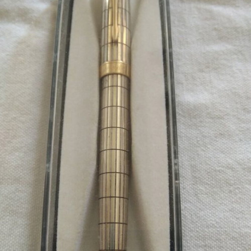Parker Sonnet pen 18k like new
