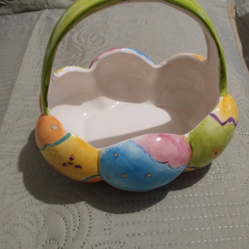 Decorative basket used in good condition