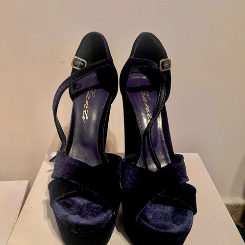 Blue velvet Sante sandals new, size 38