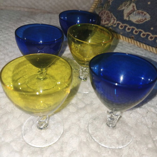 Vintage liqueur glasses, 5 rare colored pieces from France