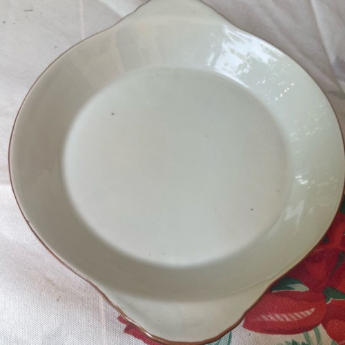 Set of 4 used vintage ceramic and porcelain ovenware