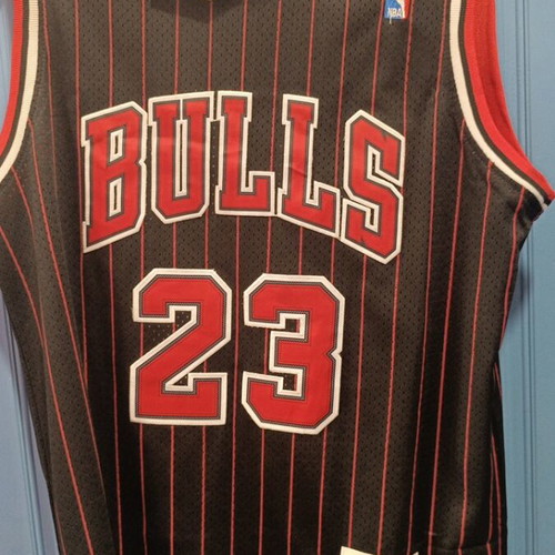 NBA Bulls 23 Jordan jersey new, authentic