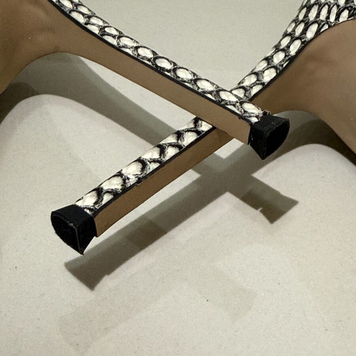 Nine West snakeskin pattern sandals size 41 like new
