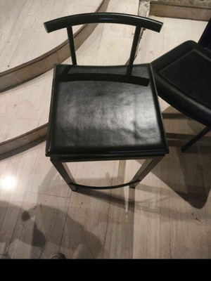 Μεταλλικό σκαμπό με δερμάτινη μεταχειρισμένο, μαύρο