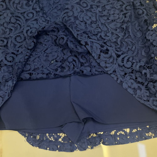 Zara woman mini dress in blue guipure lace, like new, XS