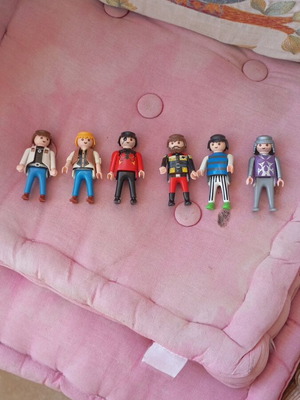 Playmobil figures like new, pack of 6