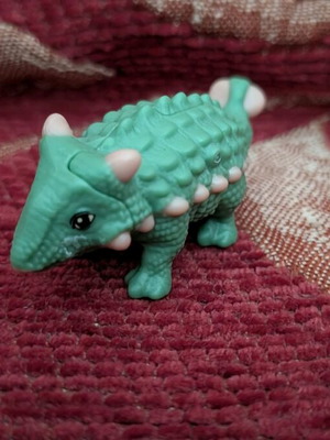 Ankylosaurus from Kinder Surprise like new 2025