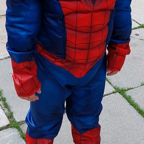Spider Man costume like new, size 3-4 with mask