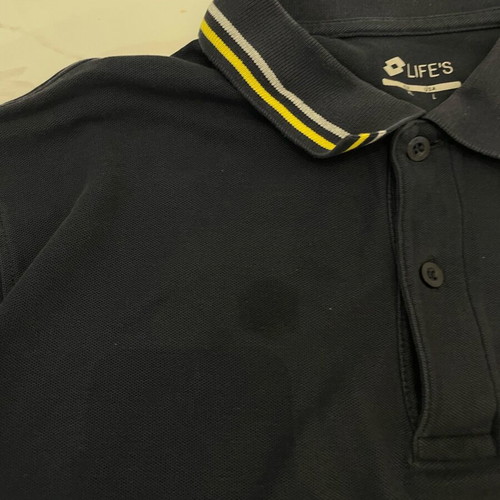 Lotto black polo used, size XL with collar details