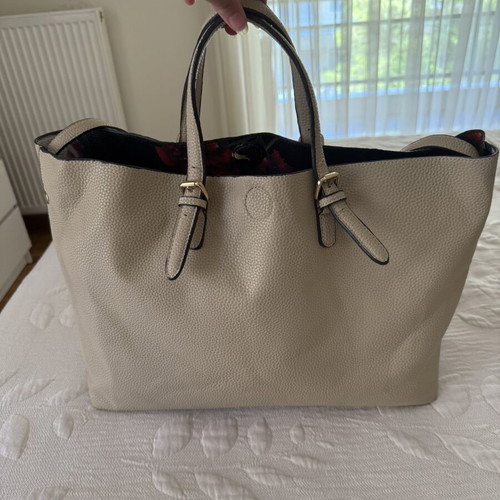 Axel large beige reversible shoulder bag with detachable inner pouch