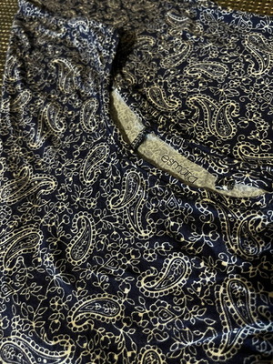 Vintage Navy Top with Paisley Print, like new, blue