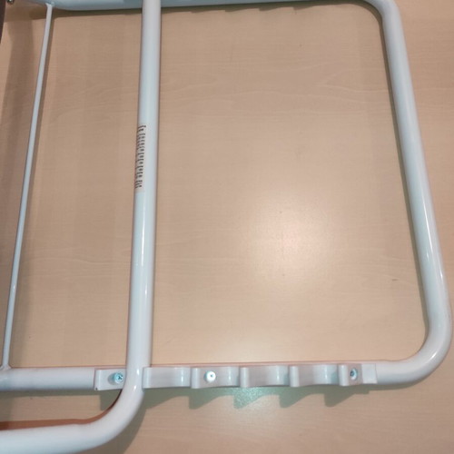 Folding chair with reclining and cushion like new