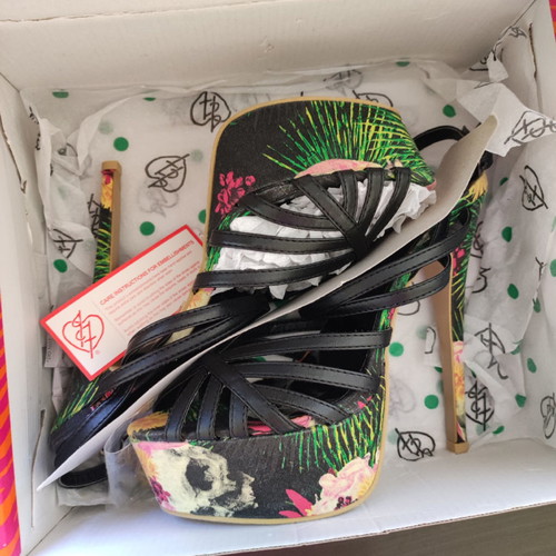 Iron Fist Reina Muerte sandals new, size 39, black platform