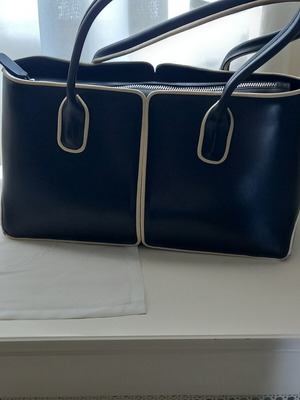 Vera Pelle leather handbag like new, black and white