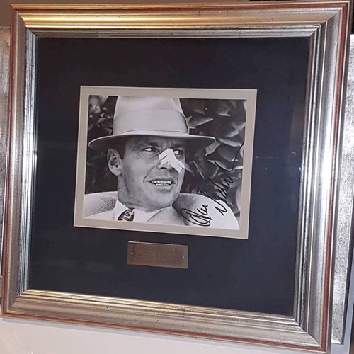 Autograph collection used, largest in Greece