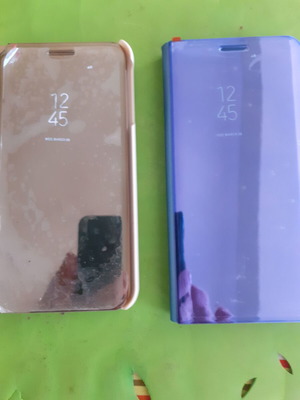 Θήκες πορτοφόλι για Samsung J7, μία καινούργια και μία ελαφρώς μεταχειρισμένη με μικρό σπάσιμο στη γωνία