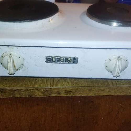 Beeh Electric Grill used, two burners, adjustable intensity