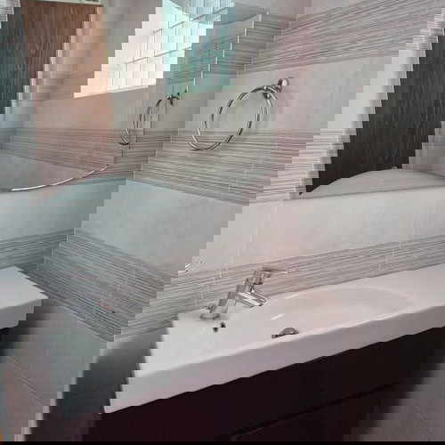 Επαγγελματικός χώρος 130 τ.μ. στον Γέρακα, σε άριστη κατάσταση