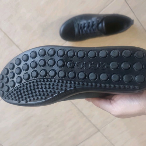 Ecco leather sneakers black size 40 like new