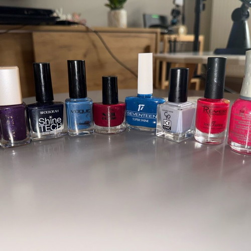 Nail polish used, pack of 13 pieces
