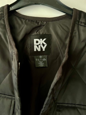 Μπουφάν DKNY καινούριο, μέγεθος XS μαύρο