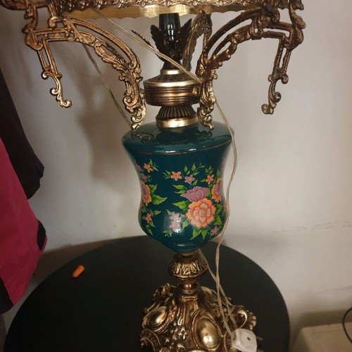 Vintage table lamp used, brass and porcelain