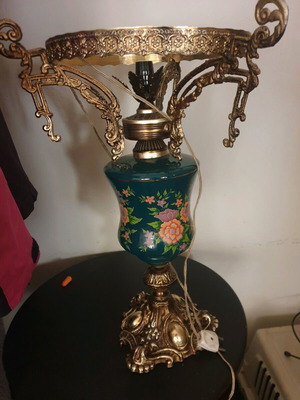 Vintage table lamp used, brass and porcelain