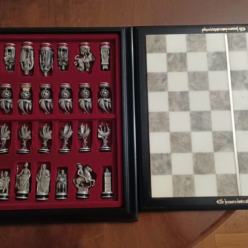 Chess set 1992 used, alabaster and wood collectible