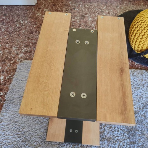 Small table like new, modern living room or bedroom stand